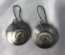 Load image into Gallery viewer, Sterling silver round antiqued earrings